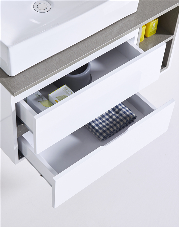 skrinka na toaletné súpravy GGP49