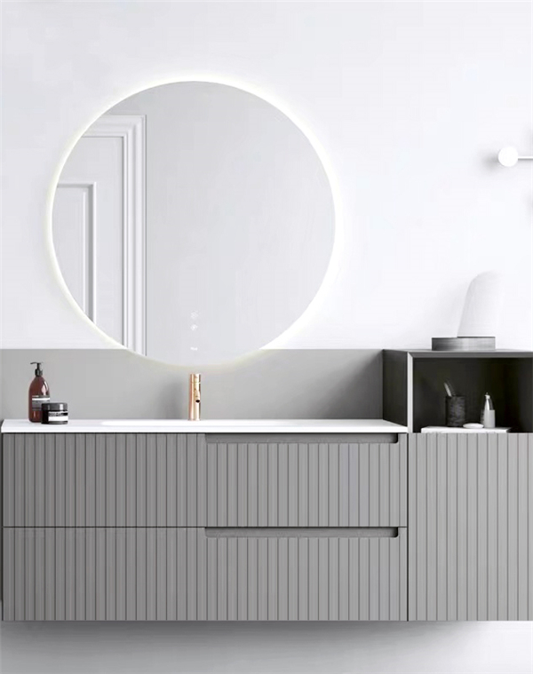 hliníková zrkadlová skrinka GGP60