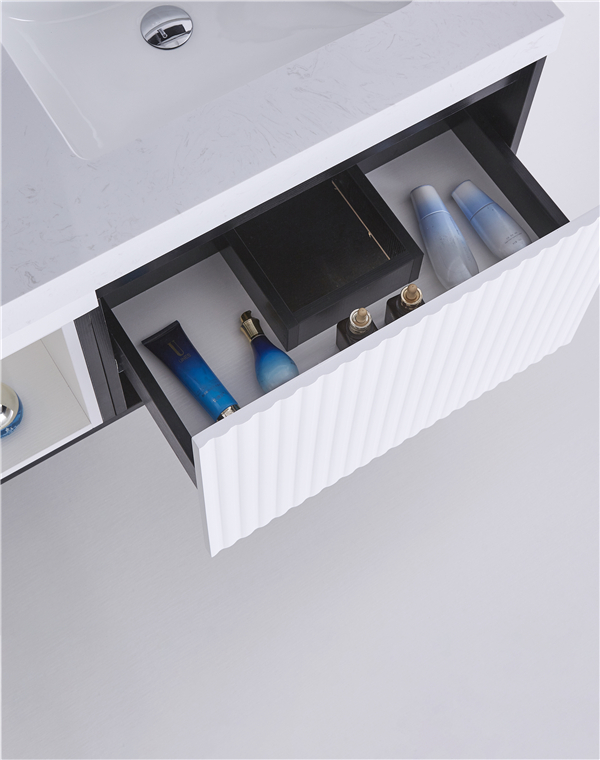 Drevený toaletný stolík GGM03